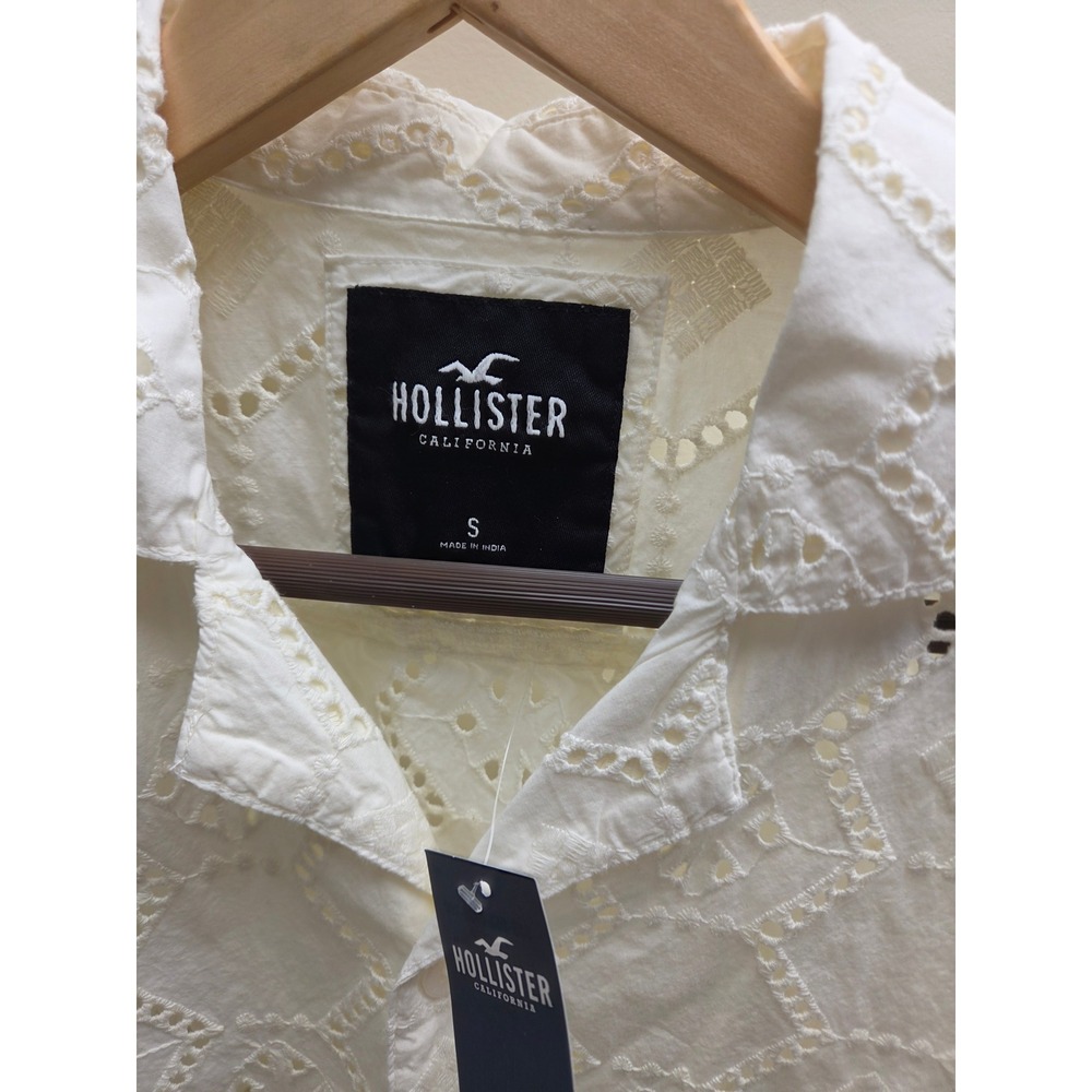 Hollister Mens Small White Eyelet Embroidered Short Sleeve Button Up Shirt New - Picture 2 of 10
